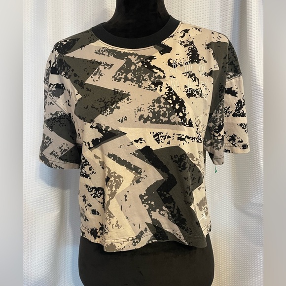 Air Jordan Loose Fit Cropped Short Sleeve Tee T-shirt Size Small - Picture 10 of 10